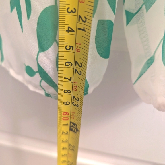 Boat Neck Lace Insert Chiffon Long Sleeve Top Green White Floral Medium - Picture 5 of 6